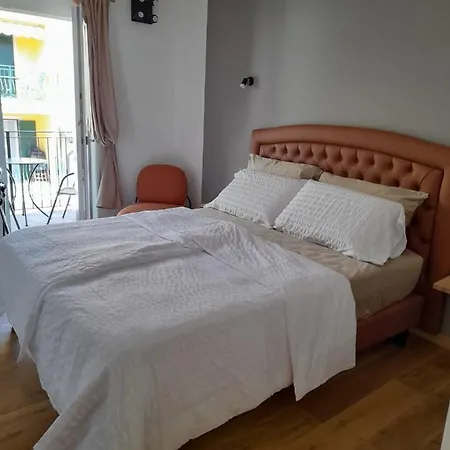 Villa Carlotta Grado-3